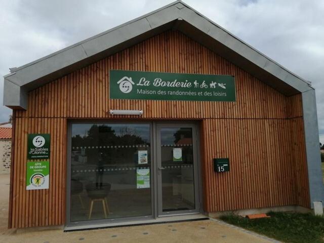 La Borderie - Maison Des Randonnees - Gite Etape - Gite De Groupe Vaire Bilik gambar